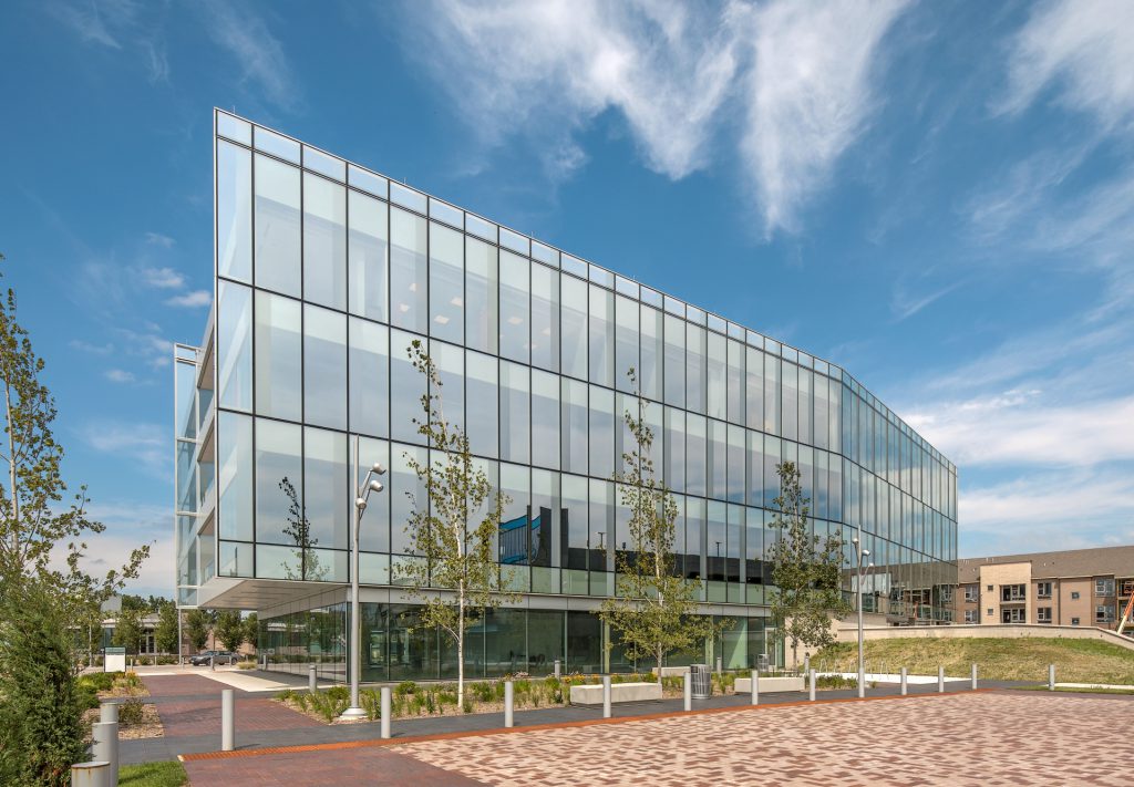 River’s Edge One Office Building and Parking | Kiewit Corporation